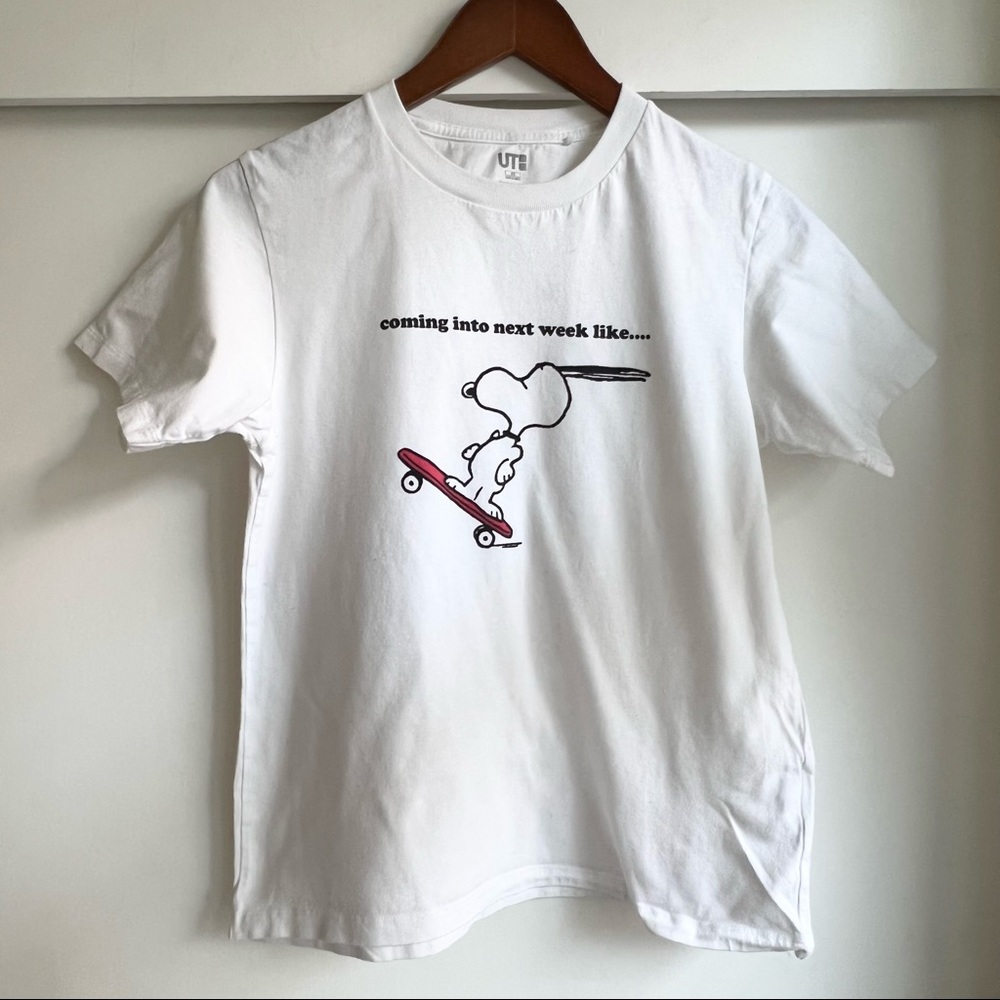 Peanuts tee